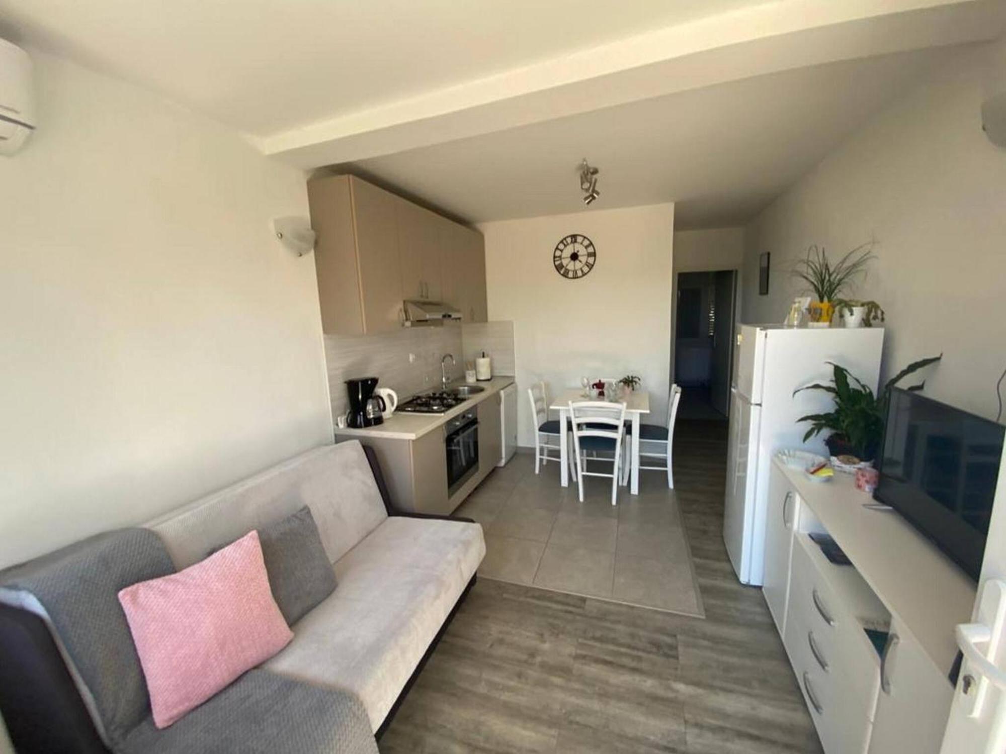 Rural Apartment Ante Drniš Exteriör bild